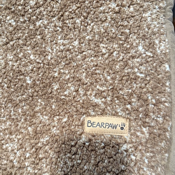 BearPaw Other - BearPaw Brown Sherpa Throw